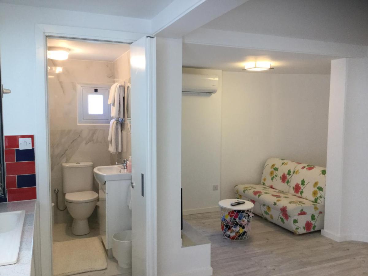 Red Cozy Stay Limisso Esterno foto