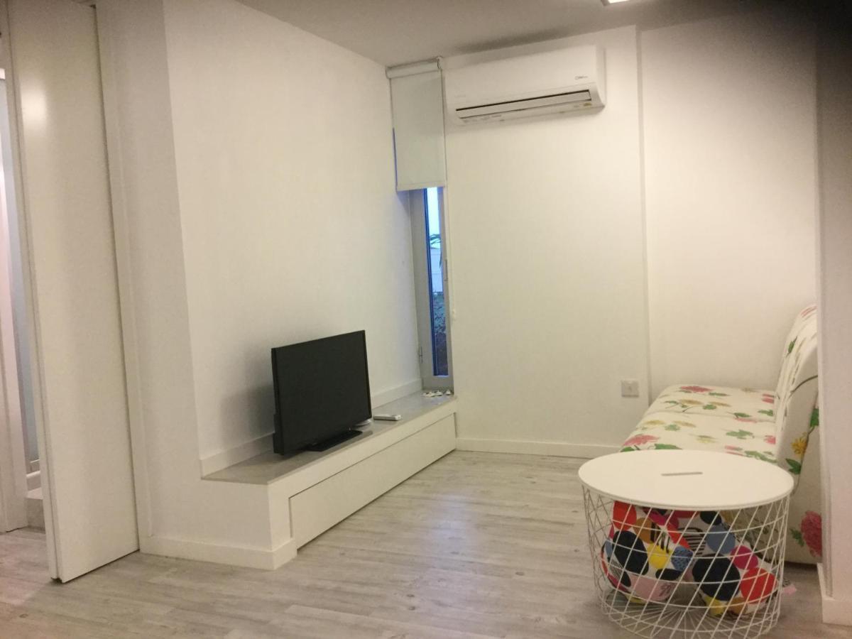 Red Cozy Stay Limisso Esterno foto